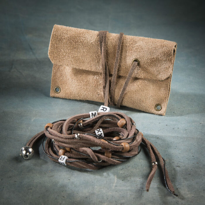 Faðmur brúnn mæliarmband frá Reiðu Öndinni