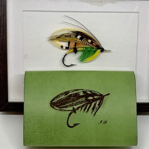 Græni hálendingurinn veiðifluga og handgert veiðiveski - Green Highlander fishing flies and handmade wallet by the Angry Duck in Iceland